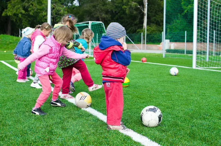 szkolka piłkarska - treningi piłkarskie dla dzieci